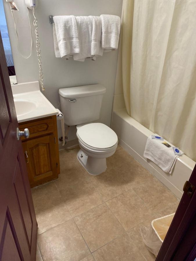 Royal Inn Albany Екстер'єр фото