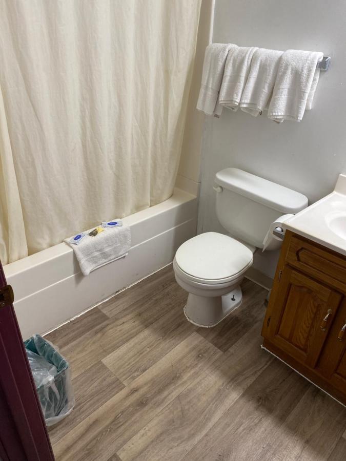 Royal Inn Albany Екстер'єр фото