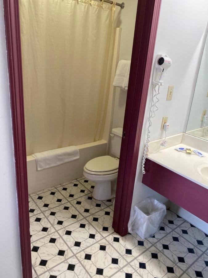 Royal Inn Albany Екстер'єр фото