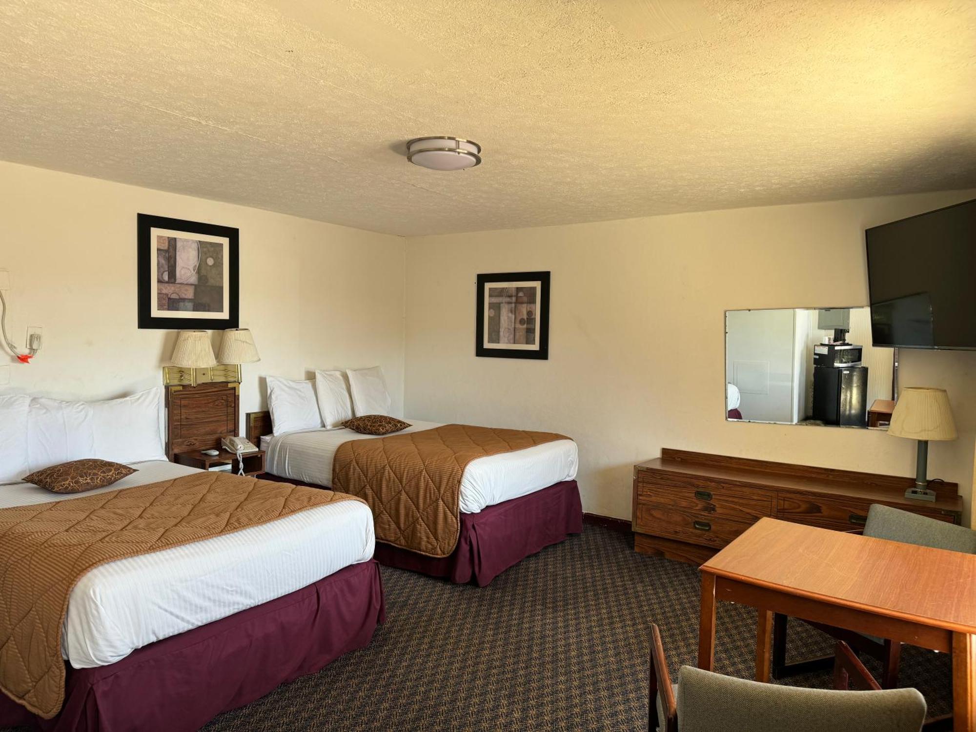 Royal Inn Albany Екстер'єр фото