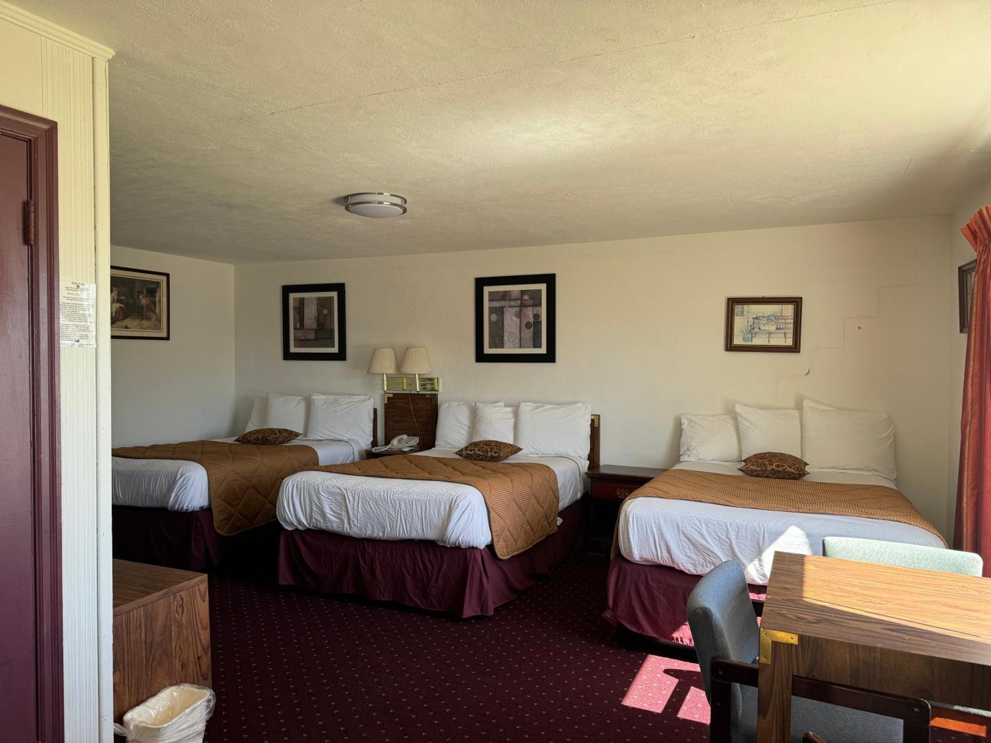 Royal Inn Albany Екстер'єр фото